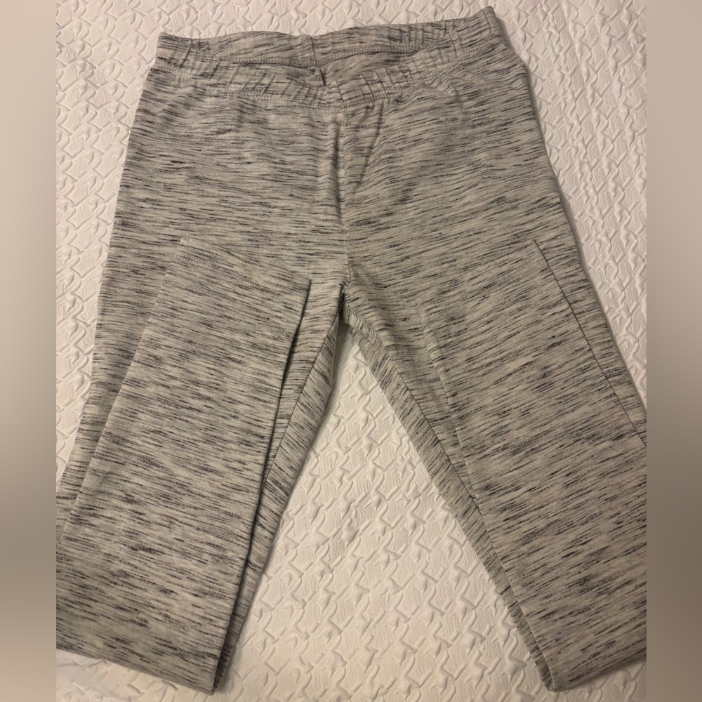 Cat & Jack girls size 10/12 grey print leggings